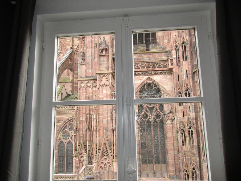 Les Appartements Place De La Cathedrale Strasbourg Exterior photo