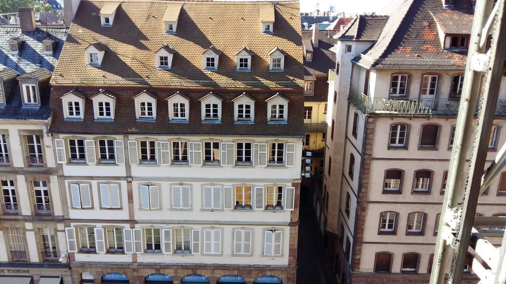 Les Appartements Place De La Cathedrale Strasbourg Exterior photo